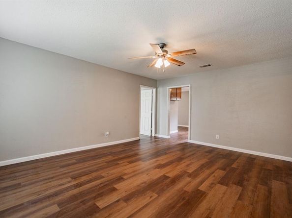 2622  Crystal Drive , Balch Springs Texas 75180