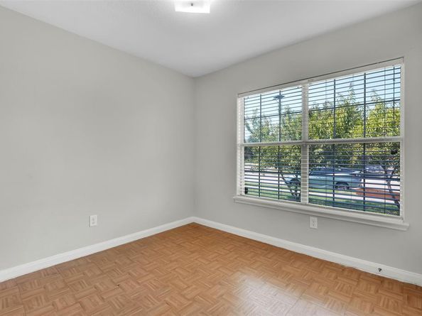 10009  Silent Hollow Drive , Fort Worth Texas 76140
