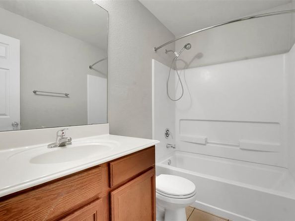 10009  Silent Hollow Drive , Fort Worth Texas 76140