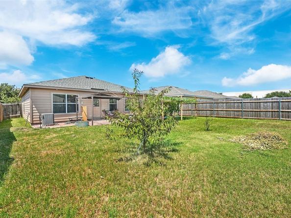 10009  Silent Hollow Drive , Fort Worth Texas 76140