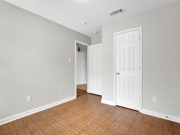 10009  Silent Hollow Drive , Fort Worth Texas 76140