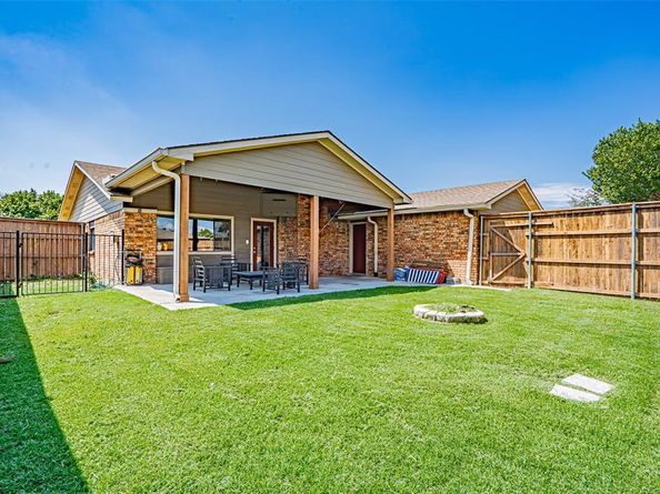 4933  Crawford Drive , The Colony Texas 75056