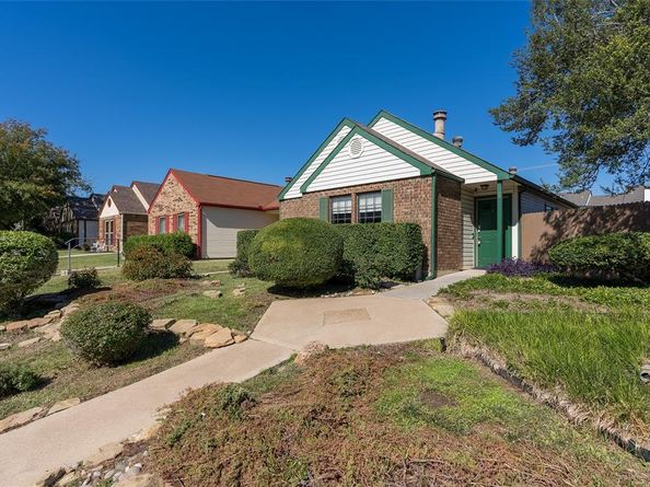 243  Teakwood Lane , Lewisville Texas 75067