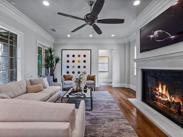 3808  Beechwood Lane , Dallas Texas 75220