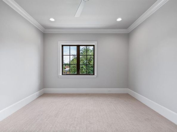 3808  Beechwood Lane , Dallas Texas 75220