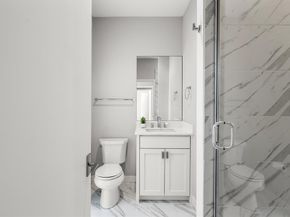 2290 N Fitzhugh Avenue  40, Dallas Texas 75204