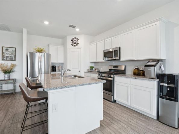 557  Pueblo Bonito Trail , Fort Worth Texas 76052
