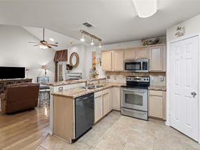 415  Oak Leaf Drive , Duncanville Texas 75137