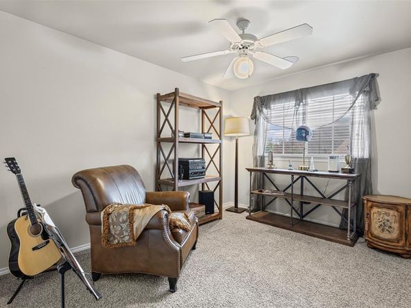 415  Oak Leaf Drive , Duncanville Texas 75137