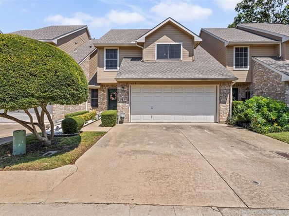415  Oak Leaf Drive , Duncanville Texas 75137