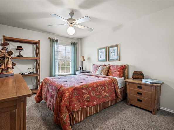 415  Oak Leaf Drive , Duncanville Texas 75137