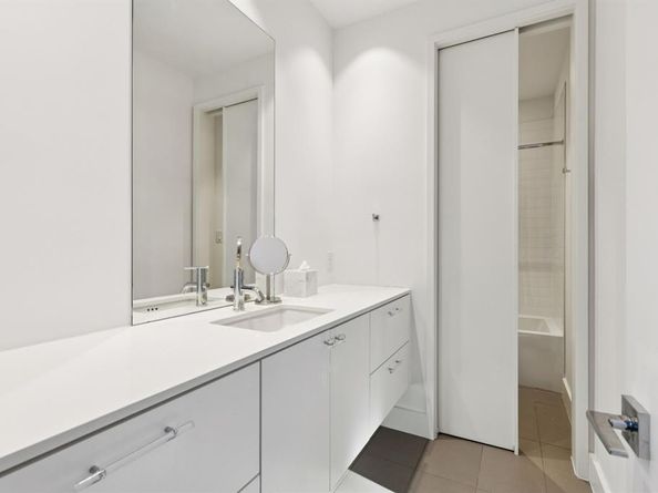 635  Kessler Reserve Court , Dallas Texas 75208