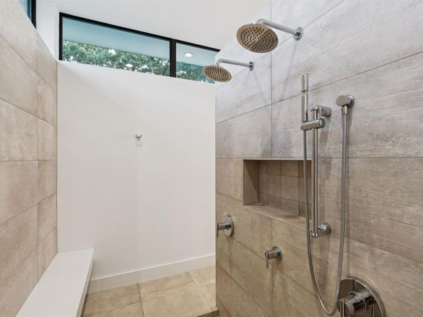 635  Kessler Reserve Court , Dallas Texas 75208