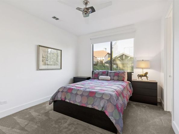 635  Kessler Reserve Court , Dallas Texas 75208
