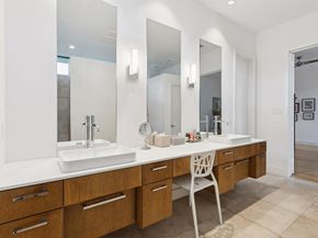 635  Kessler Reserve Court , Dallas Texas 75208