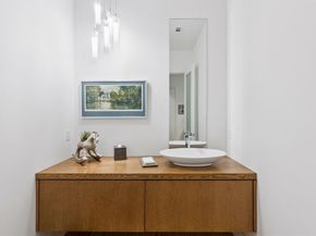 635  Kessler Reserve Court , Dallas Texas 75208