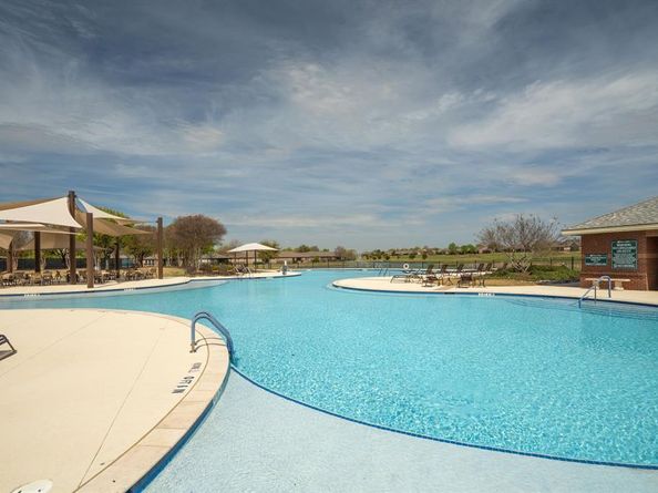942  Carrington Greens Drive , Frisco Texas 75036