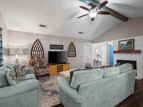 744  Aspen Court , Hurst Texas 76054