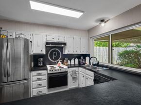 744  Aspen Court , Hurst Texas 76054