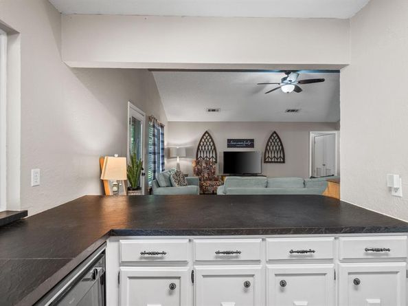 744  Aspen Court , Hurst Texas 76054