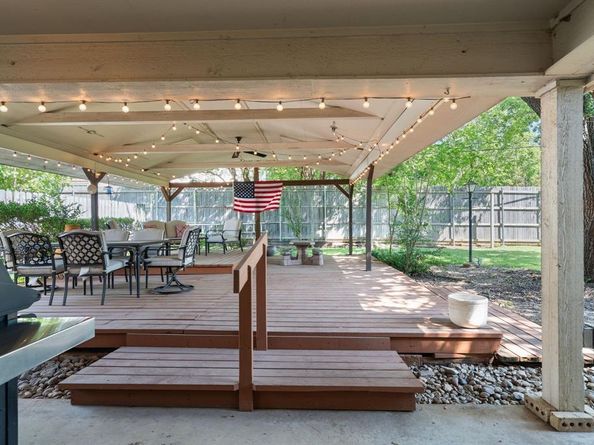 744  Aspen Court , Hurst Texas 76054