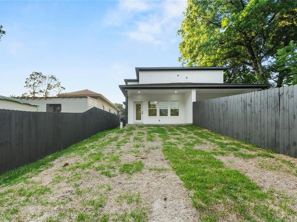 1312  Coleman Avenue , Dallas Texas 75215