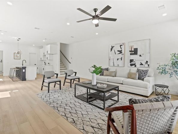 1312  Coleman Avenue , Dallas Texas 75215