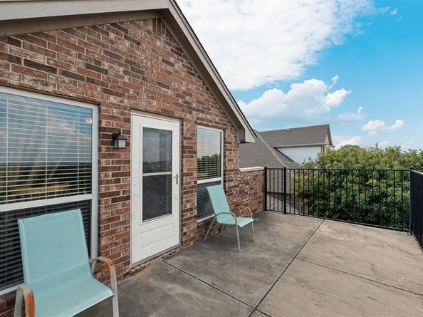11016  Castle Oak Lane W, Fort Worth Texas 76108