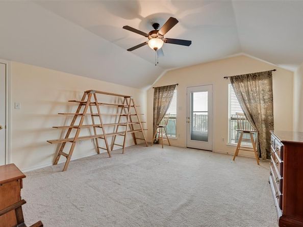 11016  Castle Oak Lane W, Fort Worth Texas 76108
