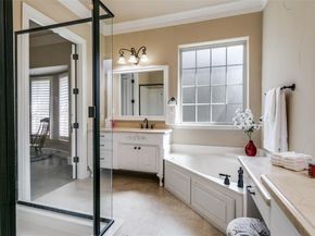 800  Rockingham Drive , Irving Texas 75063