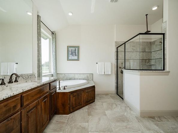 261  Chisholm Ranch Drive , Rockwall Texas 75032