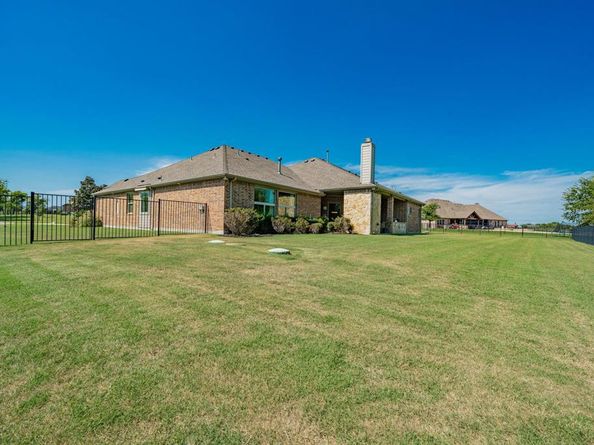 261  Chisholm Ranch Drive , Rockwall Texas 75032