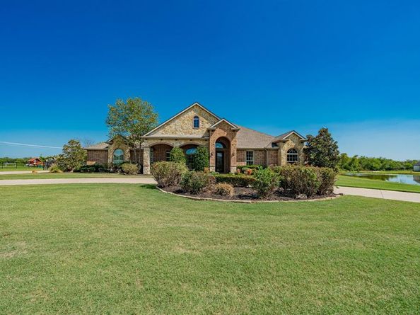 261  Chisholm Ranch Drive , Rockwall Texas 75032