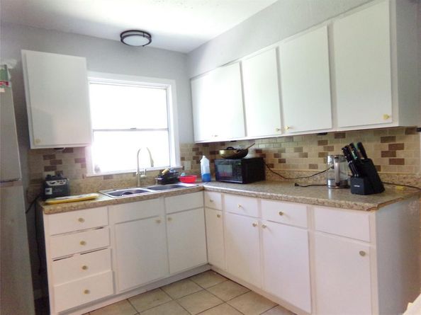 3107  Dahlia Drive , Dallas Texas 75216