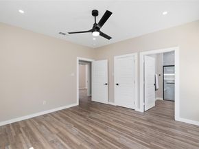 1124 E Annie Street , Fort Worth Texas 76104