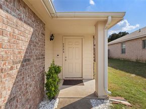 7566  Hedgeoak Court , Fort Worth Texas 76112