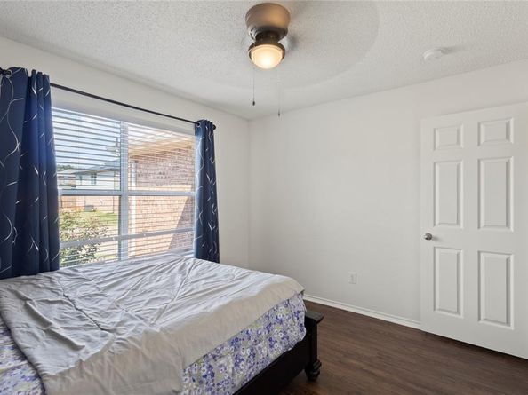 7566  Hedgeoak Court , Fort Worth Texas 76112