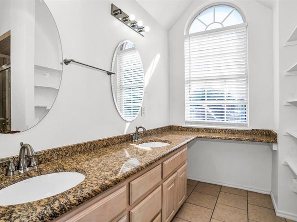 1317  Carver Lane , Irving Texas 75061