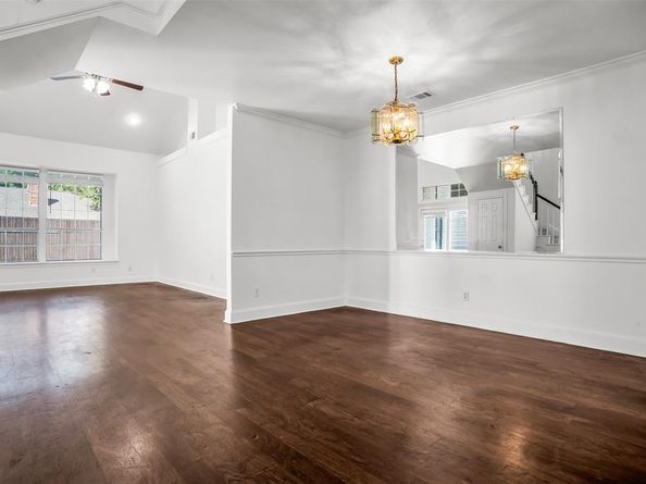 1317  Carver Lane , Irving Texas 75061