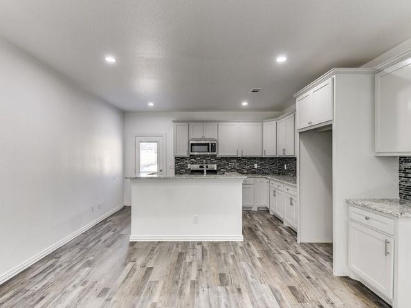 1639  Adelaide Drive , Dallas Texas 75216