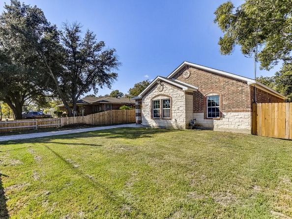 1639  Adelaide Drive , Dallas Texas 75216