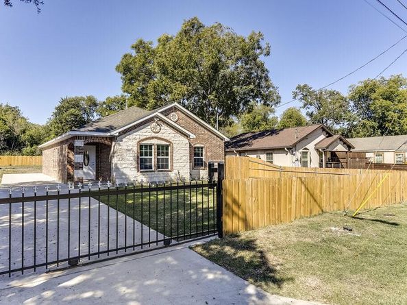 1639  Adelaide Drive , Dallas Texas 75216