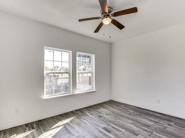 1639  Adelaide Drive , Dallas Texas 75216
