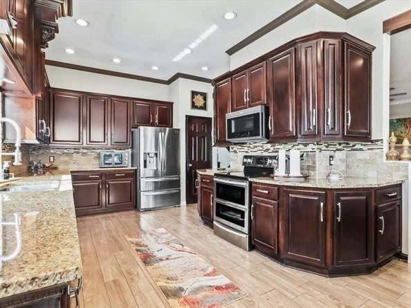 2814  Saint Maria Drive , Mansfield Texas 76063