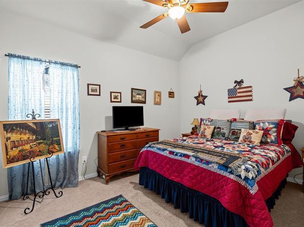 8406  Pecan Creek Drive , Arlington Texas 76001