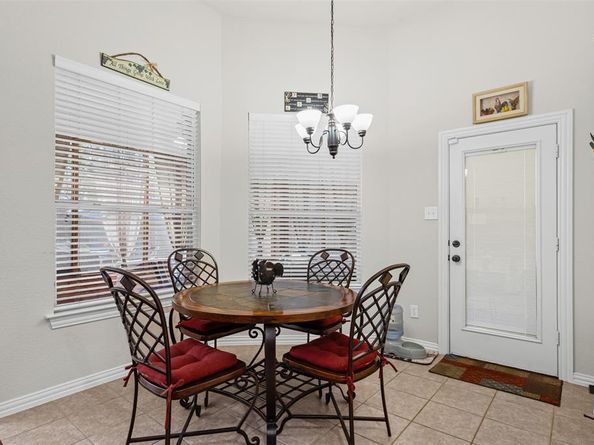 8406  Pecan Creek Drive , Arlington Texas 76001