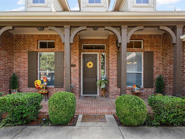8406  Pecan Creek Drive , Arlington Texas 76001
