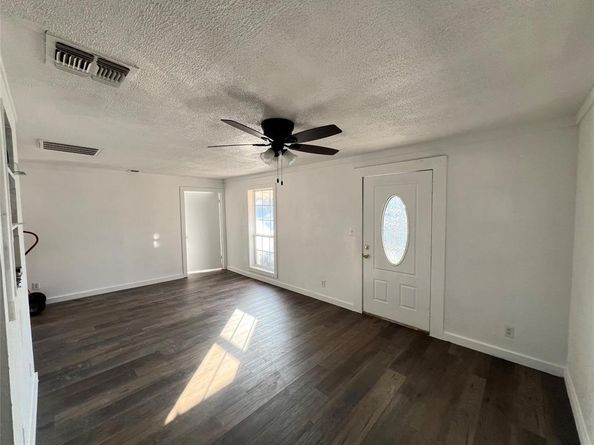 304  Lockwood Street , White Settlement Texas 76108
