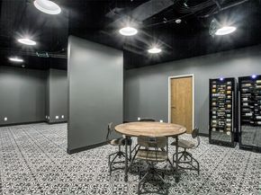 3130 N Harwood Street  1605, Dallas Texas 75201