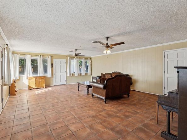 2559  Duringer Road , Fort Worth Texas 76133